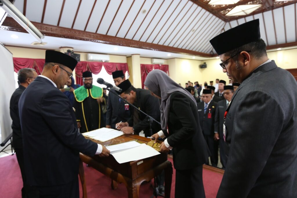 Pj Walikota Lhokseumawe Ambil Sumpah dan Lantik 38 Pejabat