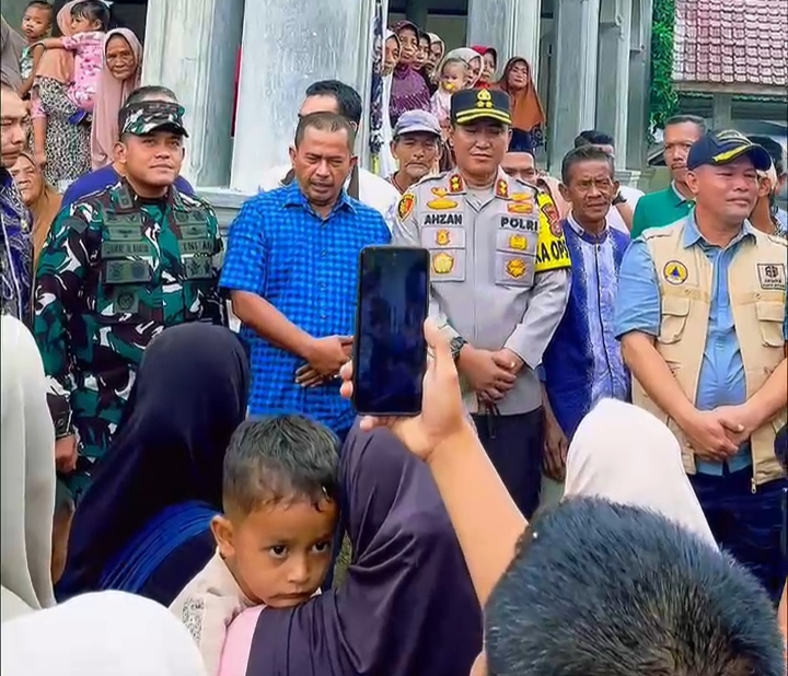 Bupati Aceh Utara Terus Salurkan Bantuan Korban Banjir dan Longsor