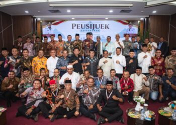 Bupati Aceh Utara “Ayahwa” Hadiri Peusijuek Anggota BPK RI Tgk Kaidir, Tegaskan Kebanggaan Masyarakat Aceh