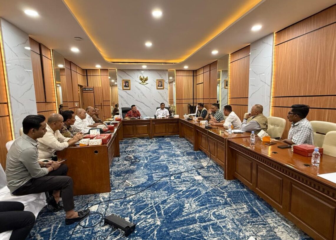 Bupati Aceh Utara Ayah Wa Kembali Serahkan Data Susulan Stimulan Rumah dan Bansos ke Satgas PRR