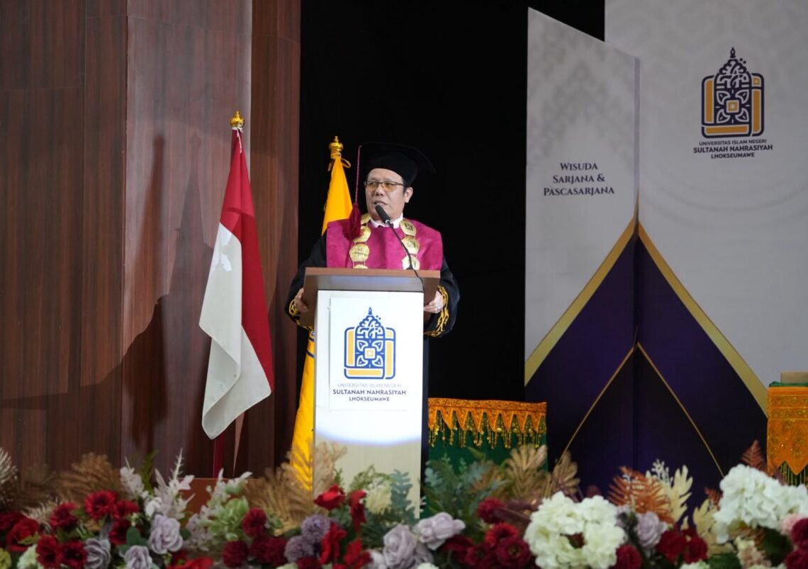Wisuda Angkatan XIII, Rektor UIN SUNA Sampaikan 4 Kunci Keberhasilan Bagi Alumni